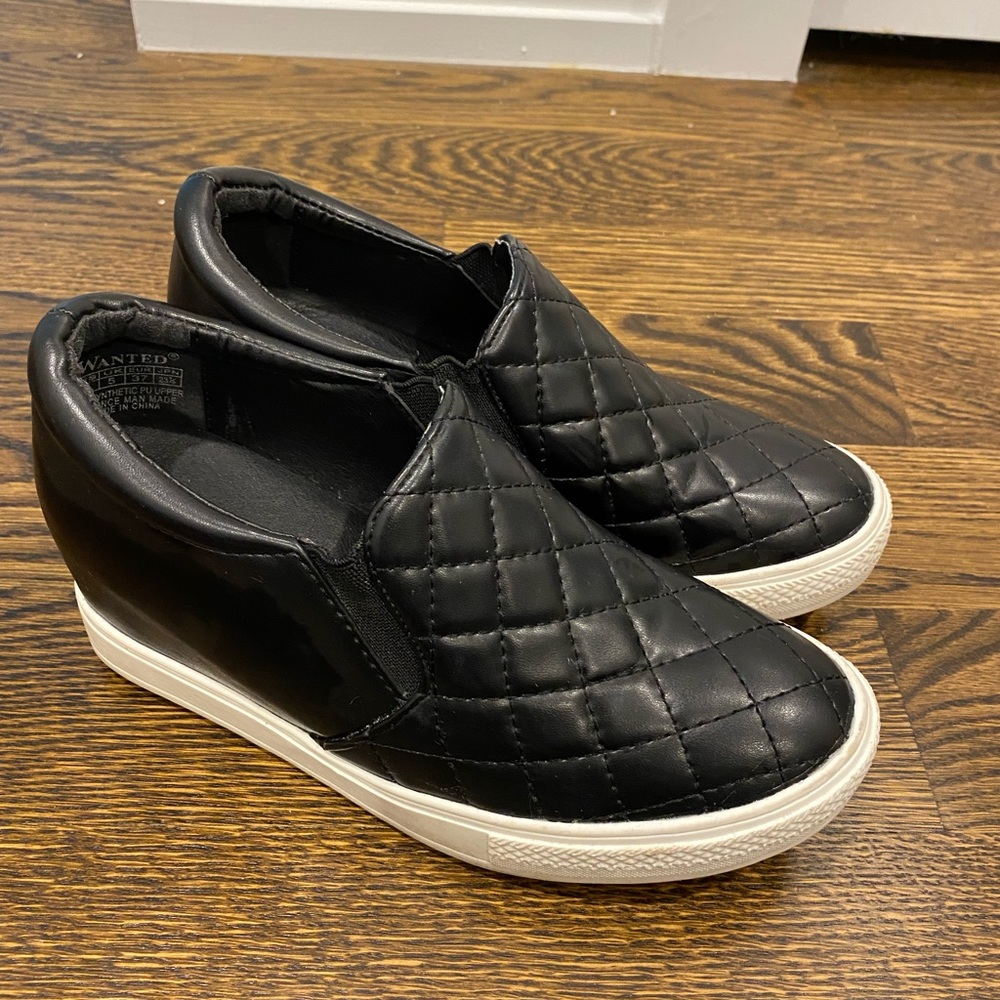 Wanted Bushkill Quilted Wedge Sneaker | Black | Size 7